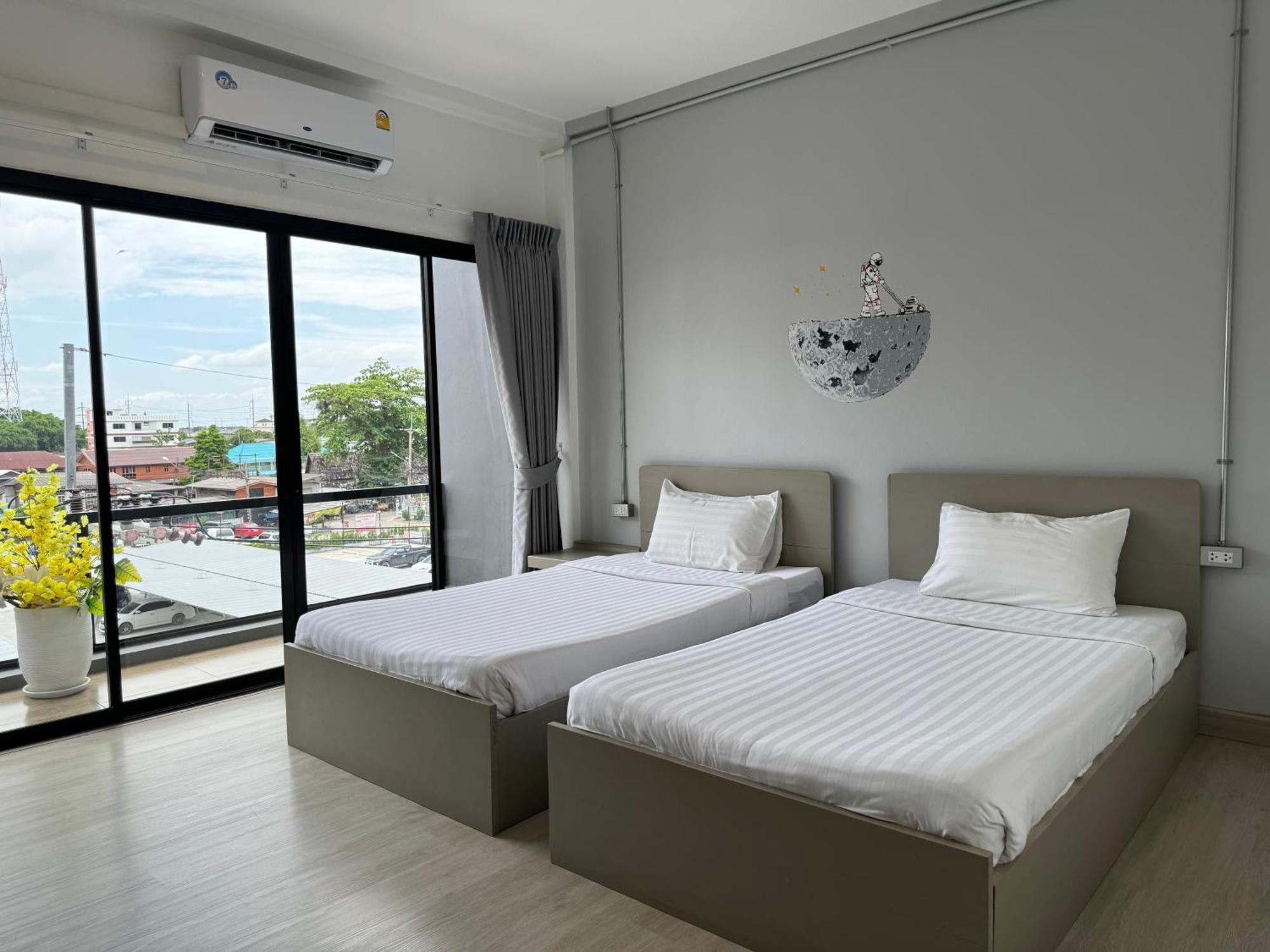 Luka House Hotel Ban Lam Luk Ka Bagian luar foto