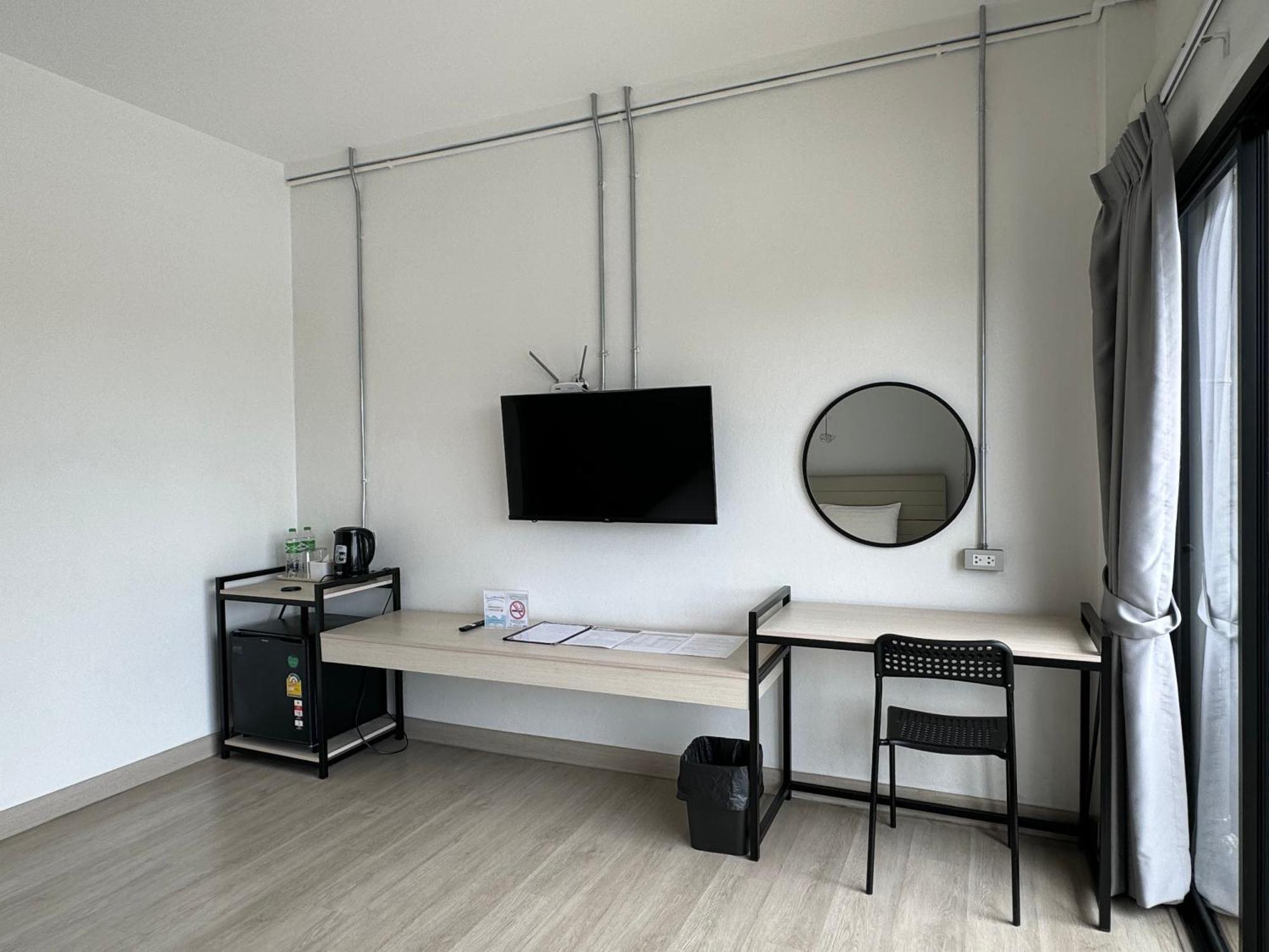 Luka House Hotel Ban Lam Luk Ka Bagian luar foto
