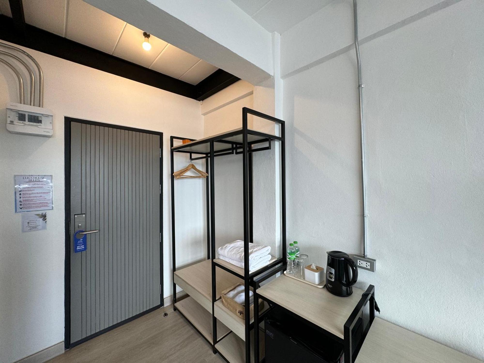 Luka House Hotel Ban Lam Luk Ka Bagian luar foto